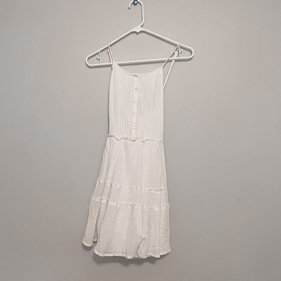 O'Neill Dresses & Skirts - O’Neill tiered cream cotton sun dress